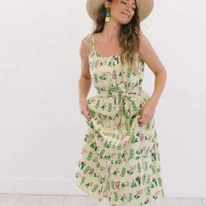 Sunshine Tienda Floral Champagne Beach Dress in Small Never Been Worn